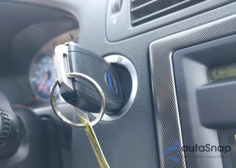 2011 Volvo S40 T5 R-Design из США, поврежденный, VIN YV1672MS6B2541648